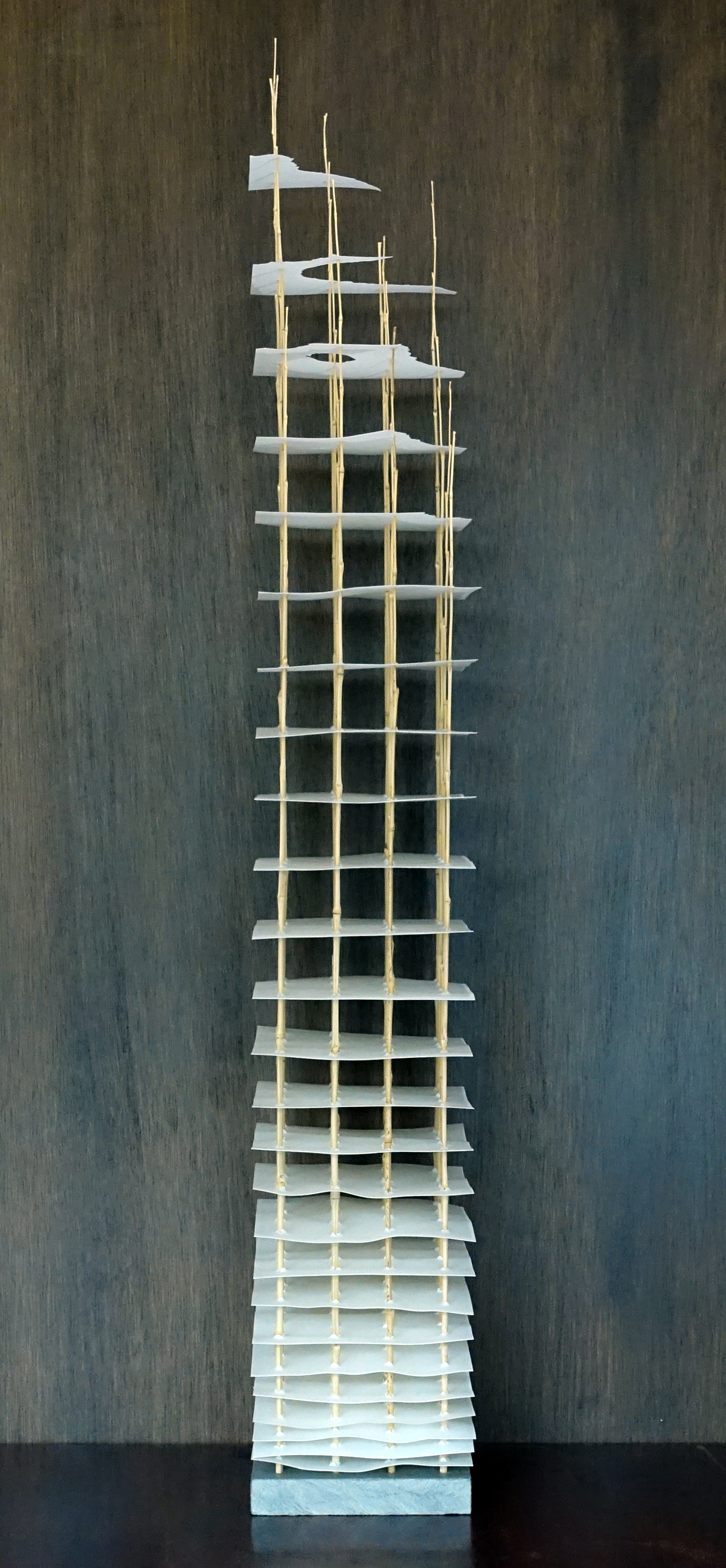 Sculpture 38 - technique mixte - L 12 x P 12 x H 81 cm